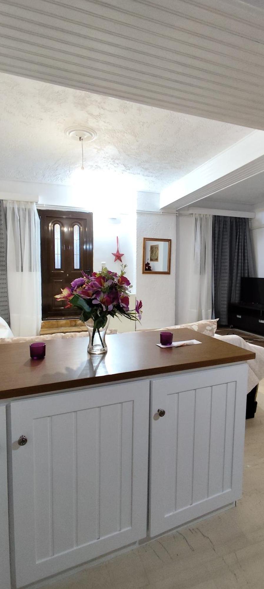 Ευρύχωρο Και Άνετο Διαμέρισμα Στην Ιτέα Joanna'S Apartment Kirra Bagian luar foto